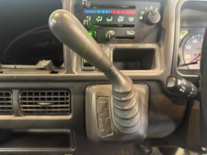 スバル サンバートラック 660 TC スーパーチャージャー 三方開 4WD 画像6