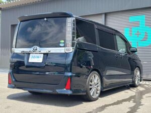 トヨタ ヴォクシー 2.0 ZS 画像11