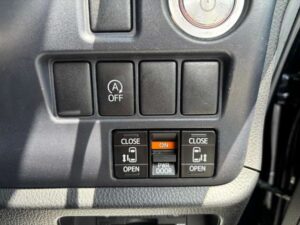 トヨタ ヴォクシー 2.0 ZS 画像30