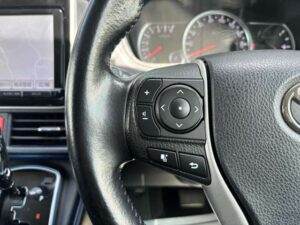 トヨタ ヴォクシー 2.0 ZS 画像32