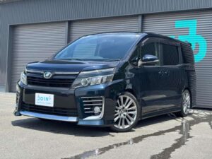 トヨタ ヴォクシー 2.0 ZS 画像7