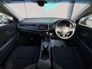 ホンダ ヴェゼル 1.5 ハイブリッド X 画像3